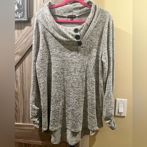 Button detail high low sweater